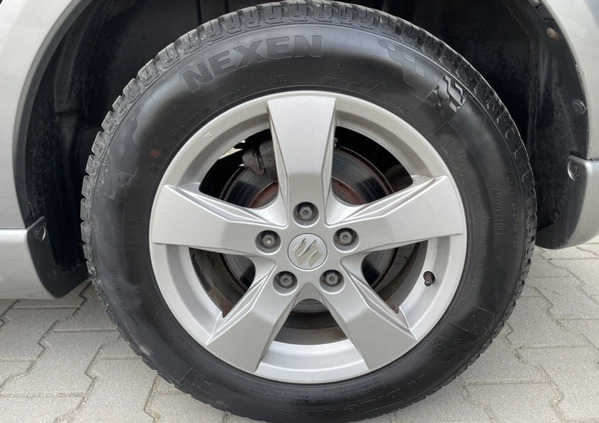 Suzuki SX4 cena 29990 przebieg: 200000, rok produkcji 2011 z Skawina małe 232